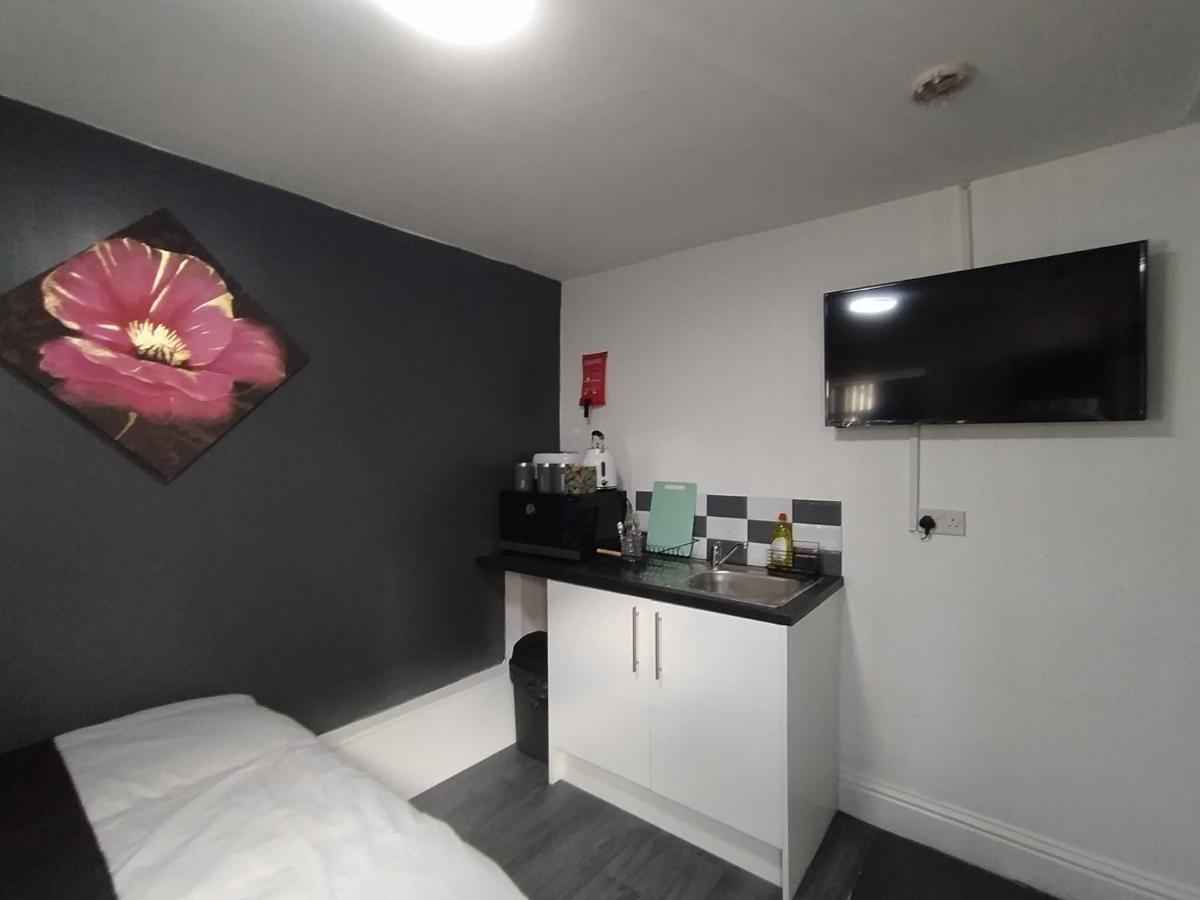 Black Ocean Holiday Apartments Blackpool Bagian luar foto
