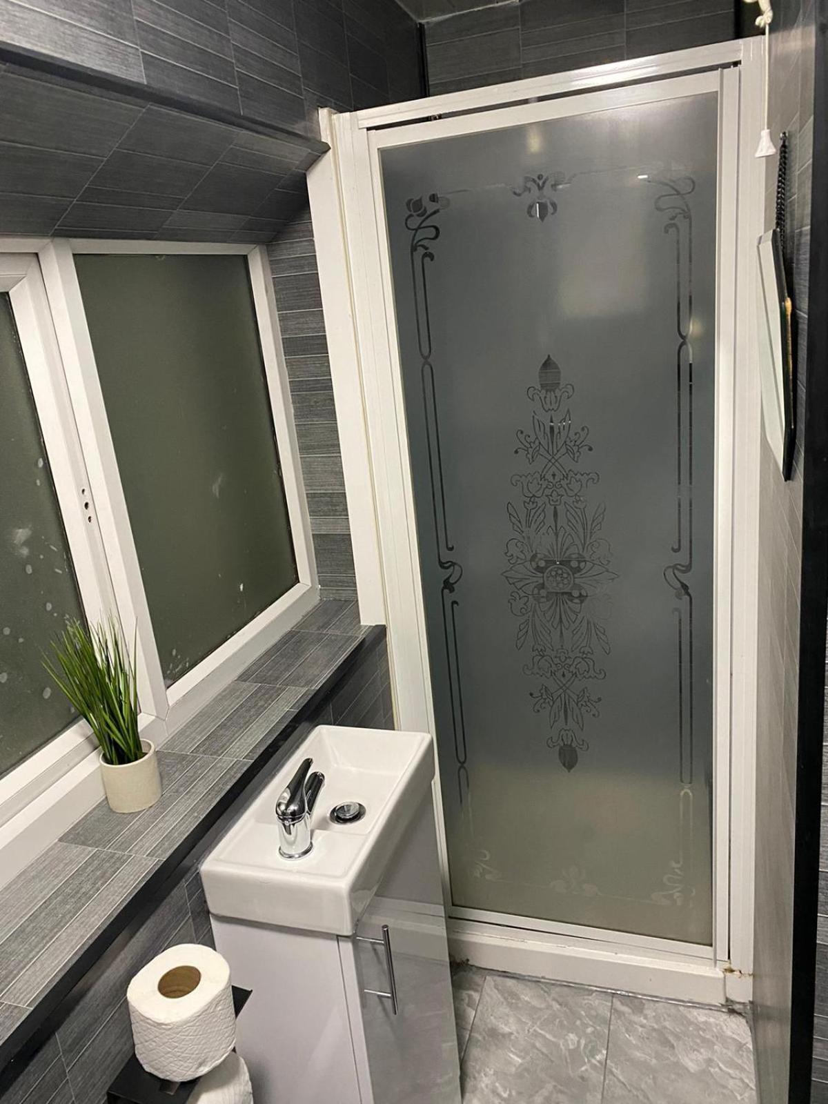 Black Ocean Holiday Apartments Blackpool Bagian luar foto