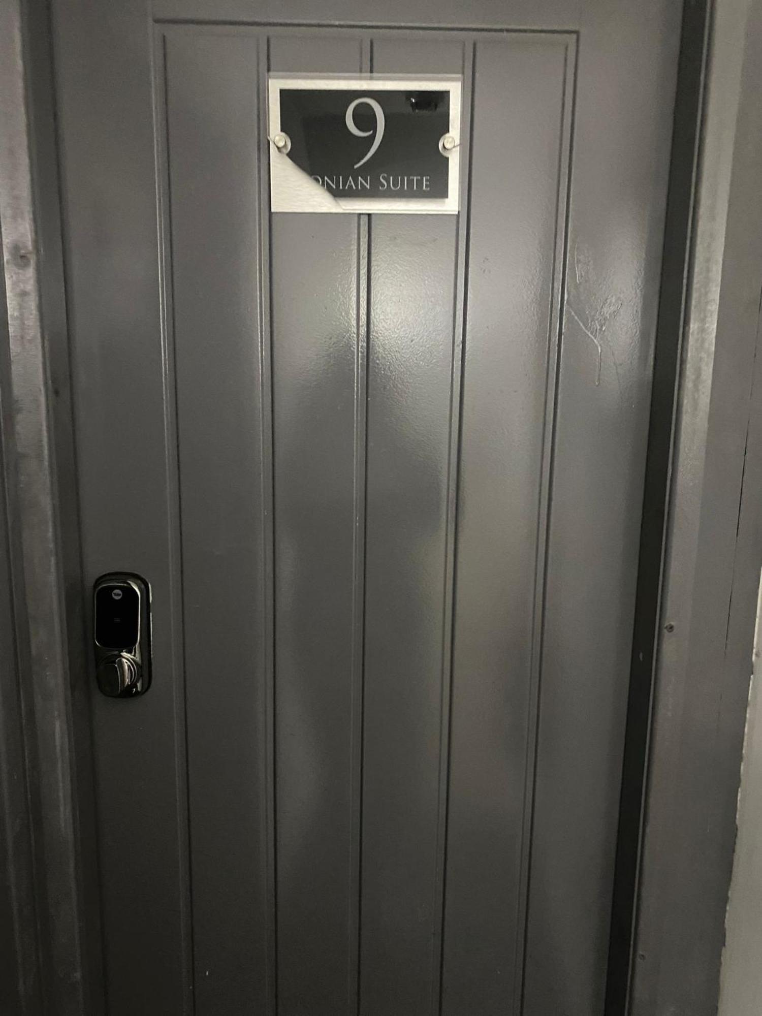 Black Ocean Holiday Apartments Blackpool Bagian luar foto