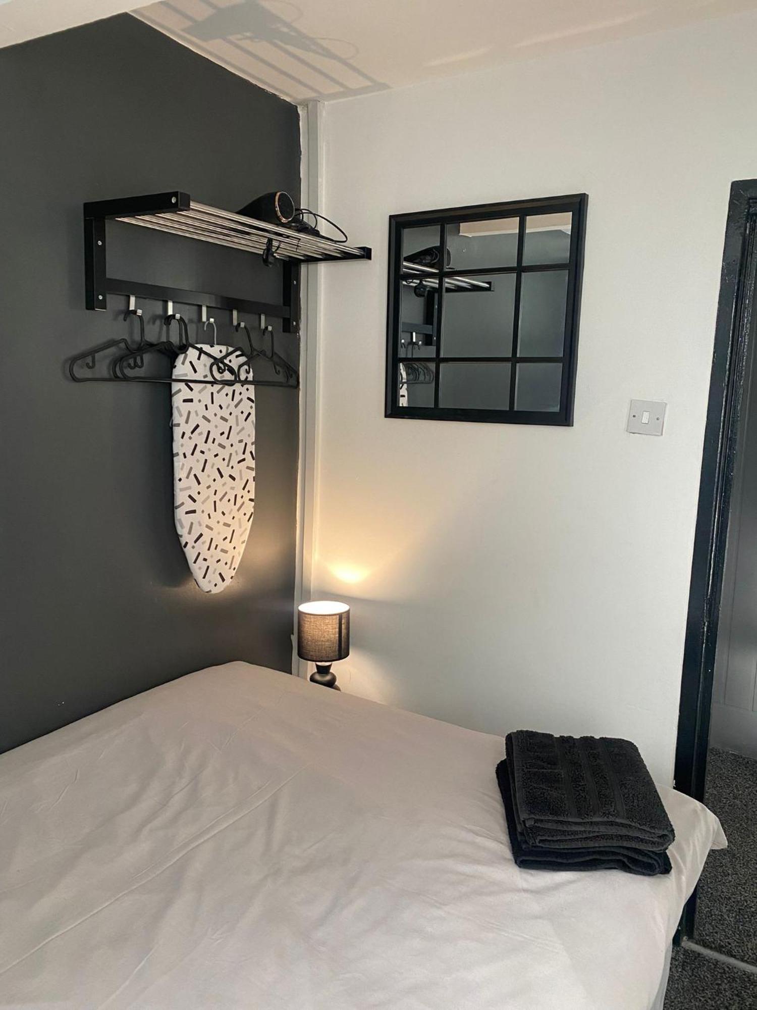 Black Ocean Holiday Apartments Blackpool Bagian luar foto