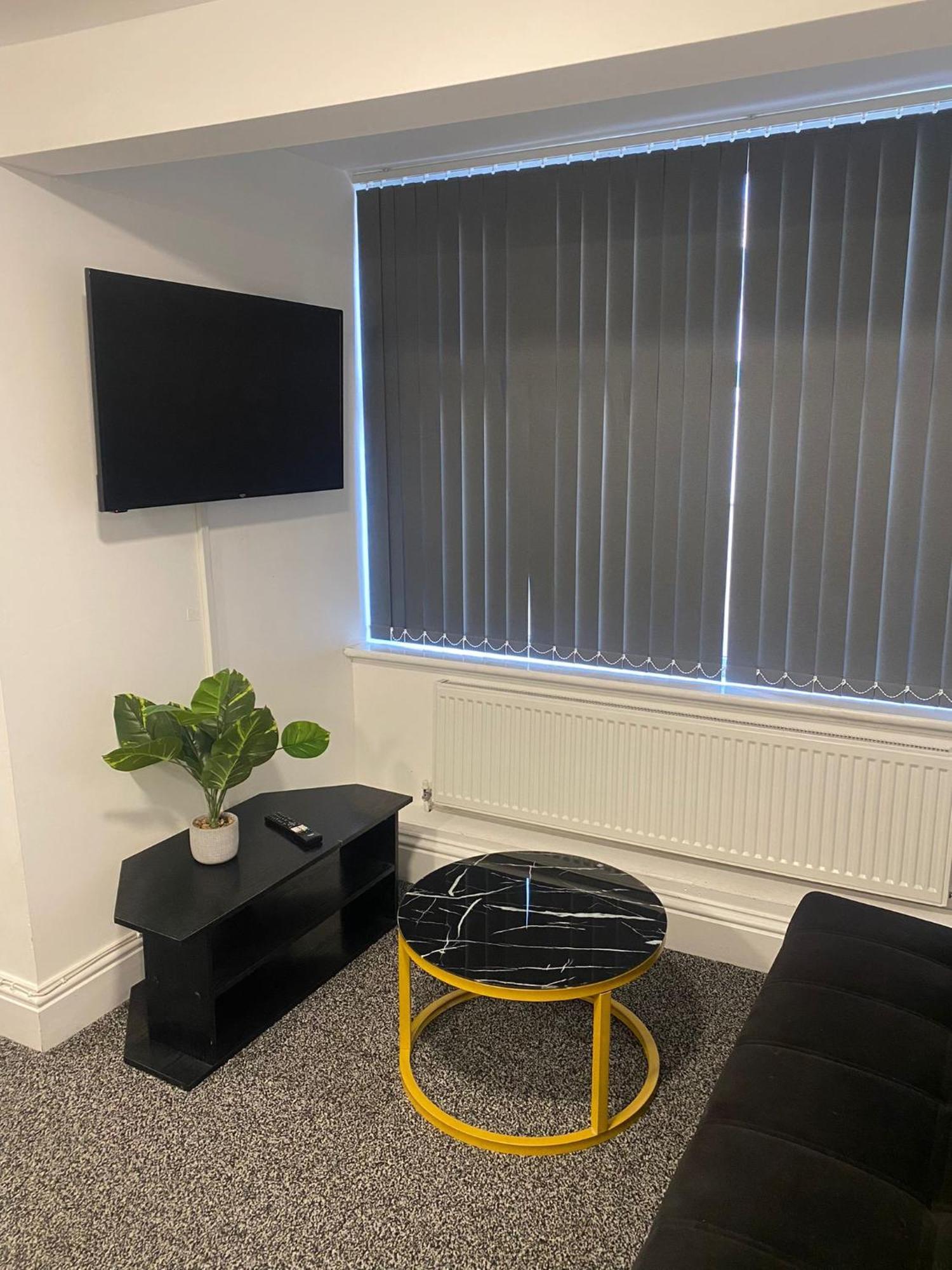 Black Ocean Holiday Apartments Blackpool Bagian luar foto