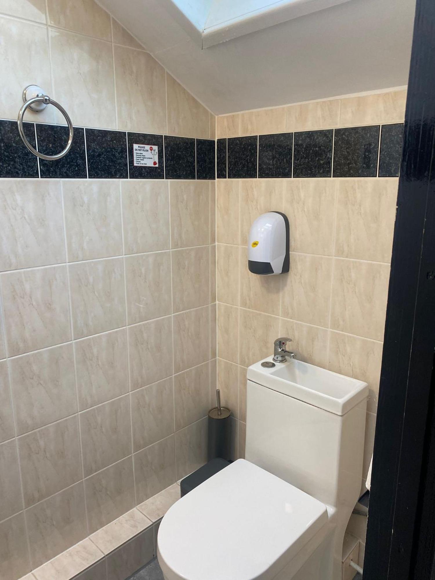 Black Ocean Holiday Apartments Blackpool Bagian luar foto