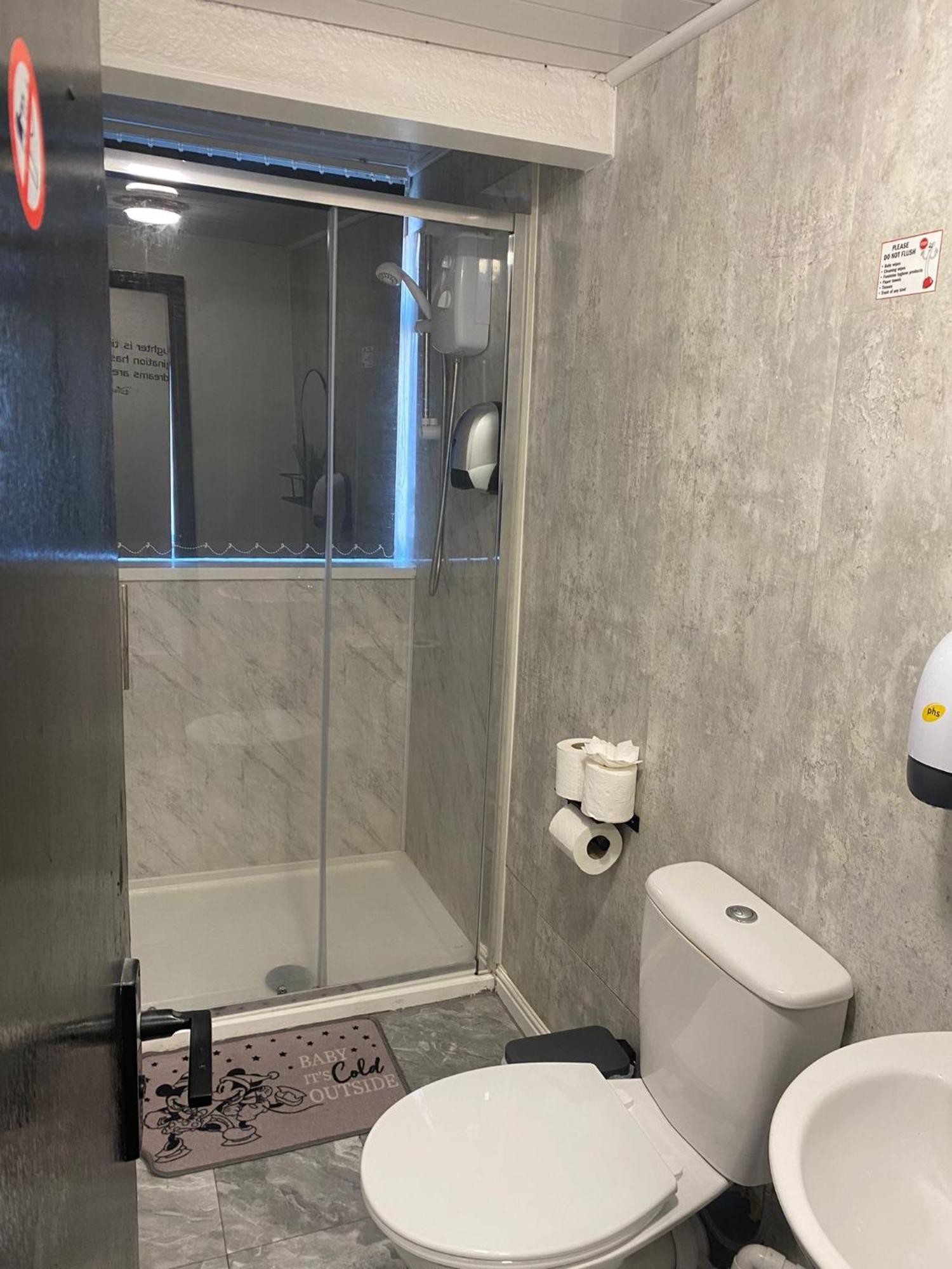 Black Ocean Holiday Apartments Blackpool Bagian luar foto
